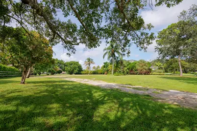 7807 Steeplechase Drive, Palm Beach Gardens, FL 33418 - Photo 20