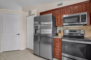 8576 Windy Cir, Boynton Beach, FL 33472 - Photo 16