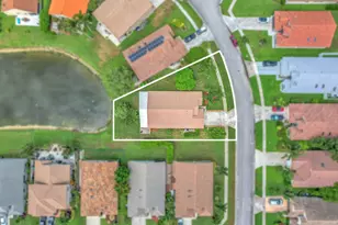 8576 Windy Cir, Boynton Beach, FL 33472 - Photo 2