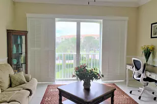 37 Harbour Isle Dr E, Fort Pierce, FL 34949 - Photo 4