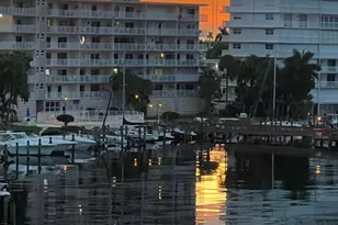 126 Golden Isles Dr, Hallandale Beach, FL 33009 - Photo 40