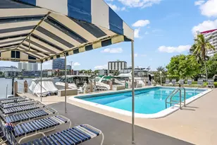 126 Golden Isles Dr, Hallandale Beach, FL 33009 - Photo 34