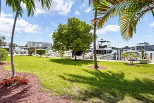 126 Golden Isles Dr, Hallandale Beach, FL 33009 - Photo 38