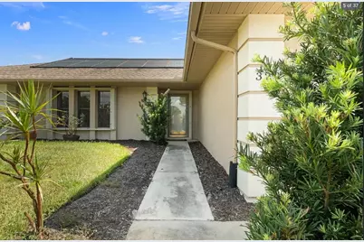 329 SE Oakridge Drive, Port Saint Lucie, FL 34984 - Photo 2