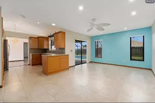 329 SE Oakridge Dr, Port Saint Lucie, FL 34984 - Photo 6