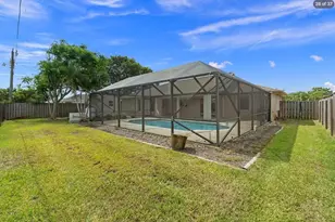 329 SE Oakridge Dr, Port Saint Lucie, FL 34984 - Photo 16