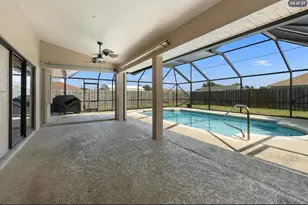329 SE Oakridge Dr, Port Saint Lucie, FL 34984 - Photo 14