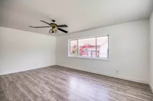 950 W 36th St, Riviera Beach, FL 33404 - Photo 8