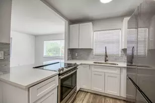 950 W 36th St, Riviera Beach, FL 33404 - Photo 4