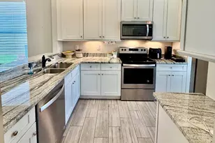888 SW Munjack Cir, Port Saint Lucie, FL 34986 - Photo 10