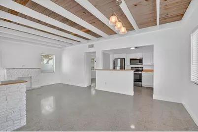 910 SE 3rd Street, Boynton Beach, FL 33435 - Photo 4