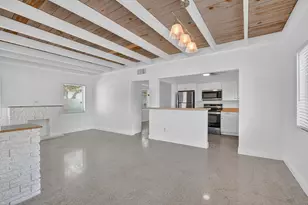 910 SE 3rd St, Boynton Beach, FL 33435 - Photo 4