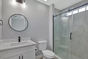 2425 San Pietro Cir, Palm Beach Gardens, FL 33410 - Photo 20