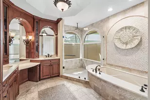 221 Thornton Dr, Palm Beach Gardens, FL 33418 - Photo 10