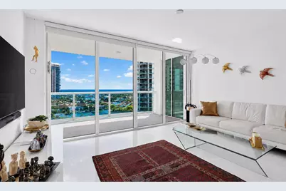 19400 Turnberry Way #921, Aventura, FL 33180 - Photo 2