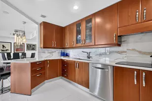 19400 Turnberry Way, Aventura, FL 33180 - Photo 10