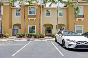 2851 W Prospect Rd, Tamarac, FL 33309 - Photo 2