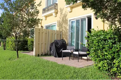 2851 W Prospect Road #1308, Tamarac, FL 33309 - Photo 10