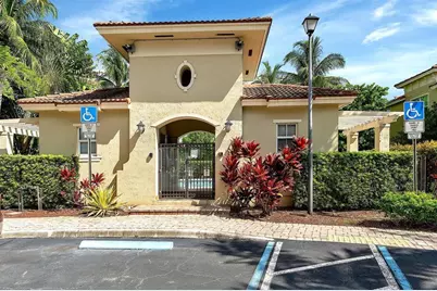 2851 W Prospect Road #1308, Tamarac, FL 33309 - Photo 12