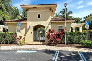 2851 W Prospect Rd, Tamarac, FL 33309 - Photo 12
