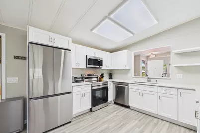7831 SE Shenandoah Drive, Hobe Sound, FL 33455 - Photo 10
