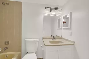 100 Sparrow Dr, Royal Palm Beach, FL 33411 - Photo 2