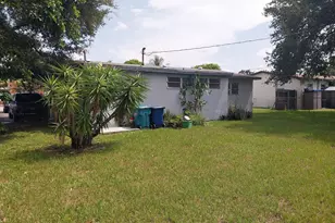 780 NW 179th St, Miami Gardens, FL 33169 - Photo 6
