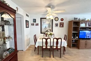 148 Bedford F, West Palm Beach, FL 33417 - Photo 8