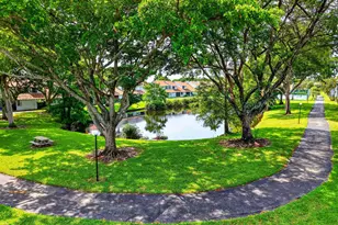 1633 Woodbridge Lakes Cir, West Palm Beach, FL 33406 - Photo 40