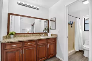 1633 Woodbridge Lakes Cir, West Palm Beach, FL 33406 - Photo 24