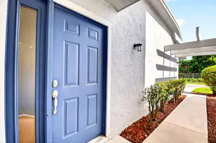 1633 Woodbridge Lakes Cir, West Palm Beach, FL 33406 - Photo 6