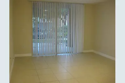 620 SW 111th Avenue #103, Pembroke Pines, FL 33025 - Photo 2