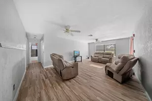 1462 SE North Balcourt Ct SE, Port Saint Lucie, FL 34952 - Photo 6