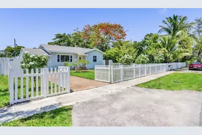 42 SW 12th Street, Dania Beach, FL 33004 - Photo 38