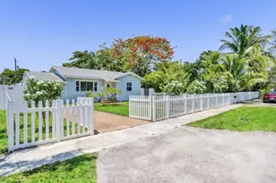 42 SW 12th St, Dania Beach, FL 33004 - Photo 38