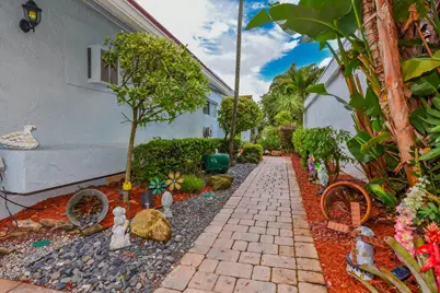 5518 Ainsley Court, Boynton Beach, FL 33437 - Photo 4