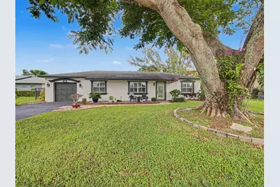 19732 Colorado Circle, Boca Raton, FL 33434 - Photo 2