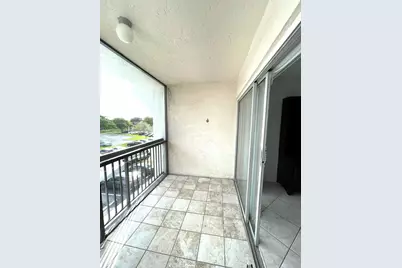 711 N Pine Island Road #305, Plantation, FL 33324 - Photo 18