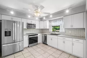 9945 Papaya Tree Trail, Boynton Beach, FL 33436 - Photo 10