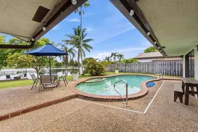 9437 NW 46th Court, Sunrise, FL 33351 - Photo 32