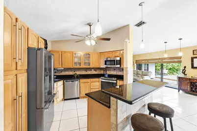 9437 NW 46th Court, Sunrise, FL 33351 - Photo 6
