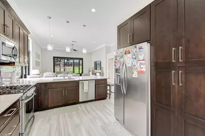 6041 SW 195th Avenue, Pembroke Pines, FL 33332 - Photo 10