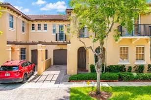 4414 Morgan Ln, Davie, FL 33328 - Photo 2