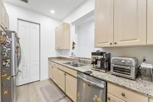 4414 Morgan Ln, Davie, FL 33328 - Photo 8