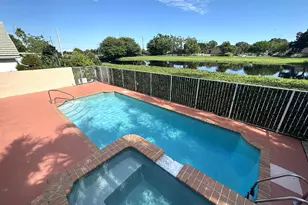 4355 Leicester Ct, West Palm Beach, FL 33409 - Photo 4