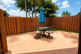 192 Springdale Cir, Palm Springs, FL 33461 - Photo 16