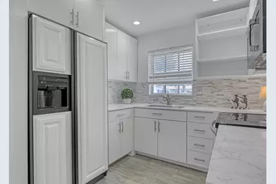 2940 Crosley Drive E, West Palm Beach, FL 33415 - Photo 6