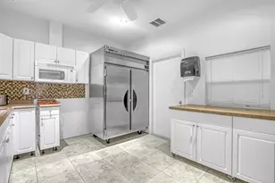 2940 Crosley Dr E, West Palm Beach, FL 33415 - Photo 40