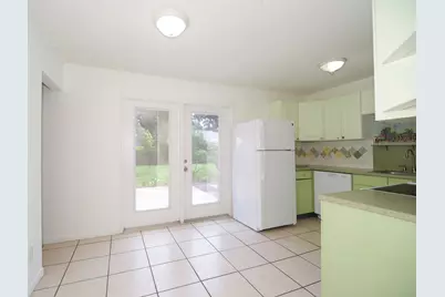 2046 54th Avenue, Vero Beach, FL 32966 - Photo 6