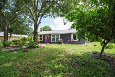 2046 54th Avenue, Vero Beach, FL 32966 - Photo 2